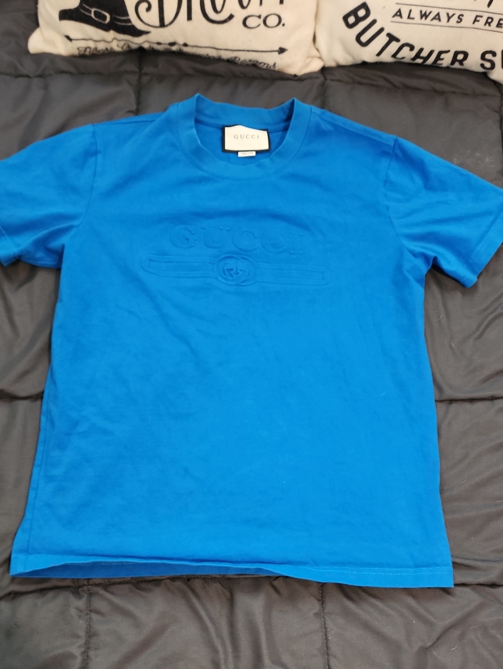 Authentic Gucci Embroidered Blue Tee Size Small
